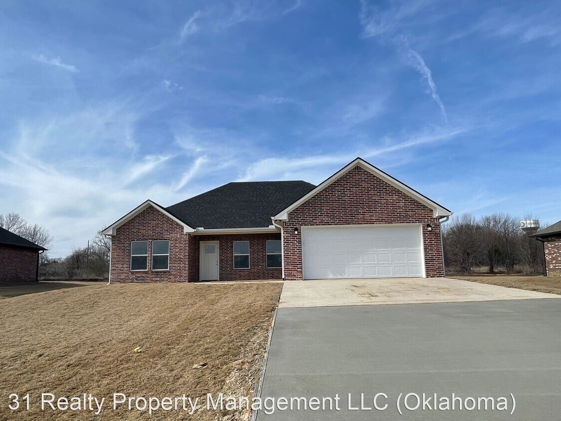 146 Western Hills Dr, Durant, OK 74701 House Rental in Durant, OK