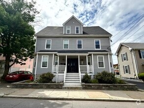 Building Photo - 173 Newton St