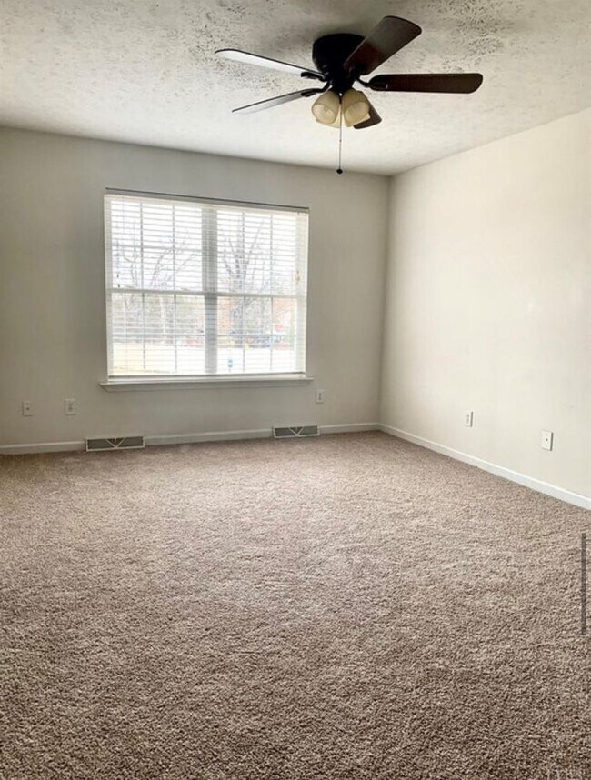 Foto del edificio - Tavern Grove Townhome in Campbell County