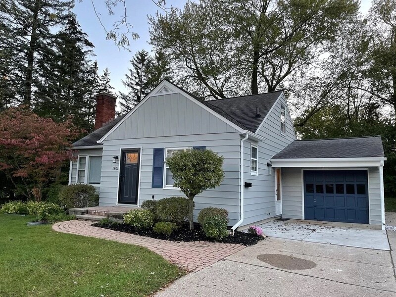 Primary Photo - 1801 Cayuga Pl