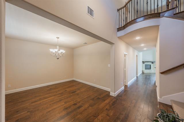 Building Photo - 15505 Bluffdale Dr