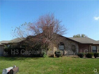 Building Photo - 4 Ramona Dr