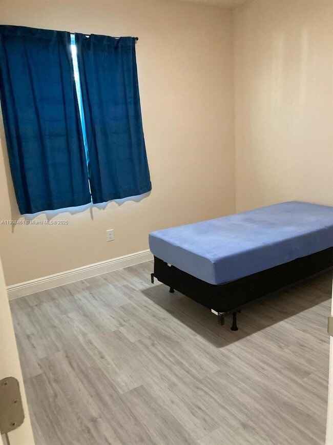 Building Photo - 2013 Odessa Cir