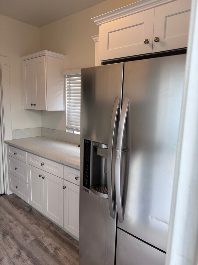 KITCHEN - 2874 W 8th St