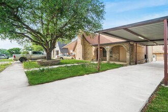 Building Photo - 1519 Schley Ave