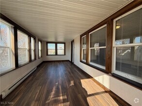 Building Photo - 9405 Bancroft Ave