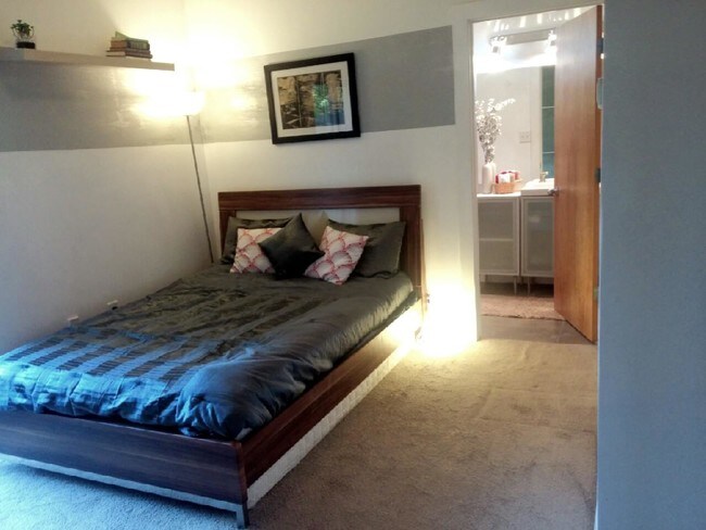 Foto del edificio - 110 Moreland Ave SE