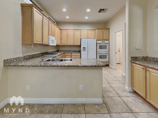 Building Photo - 3721 Tiger Ridge Ln