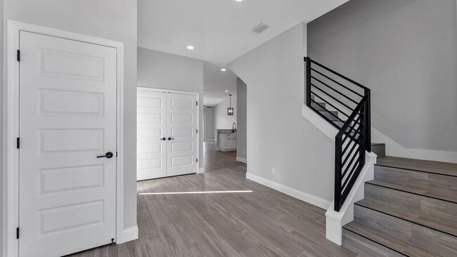 Building Photo - 1170 Windjammer Dr