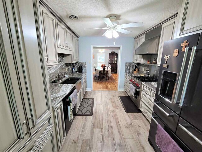 Foto del edificio - 481 Autumn Trail Cove