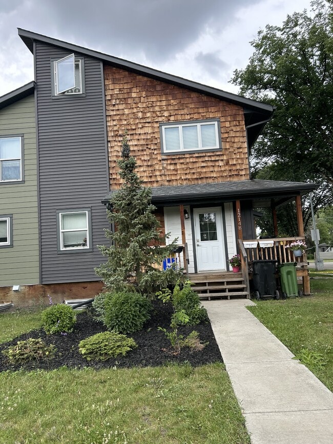 Building Photo - 12148 105 St