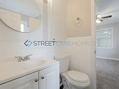 Foto del edificio - 736 Isaac St