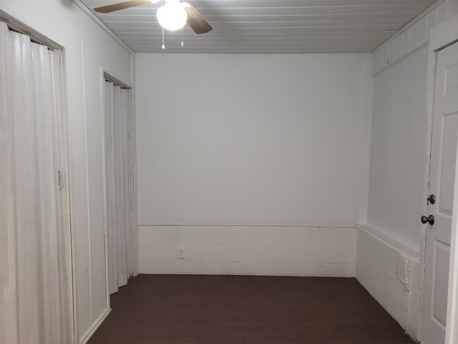 Foto del edificio - 2862 Woodland St W