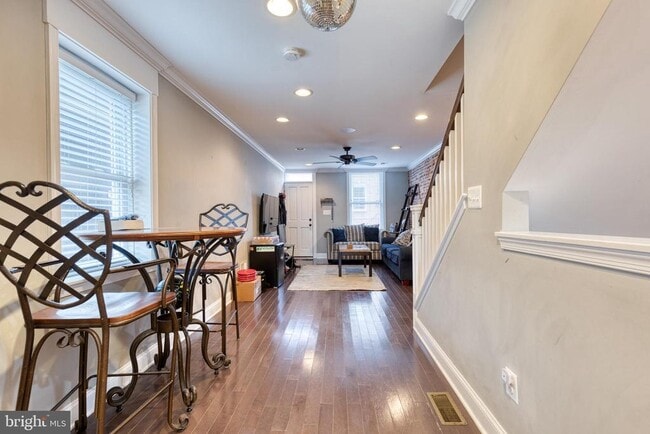 Foto del edificio - 800 S Curley St