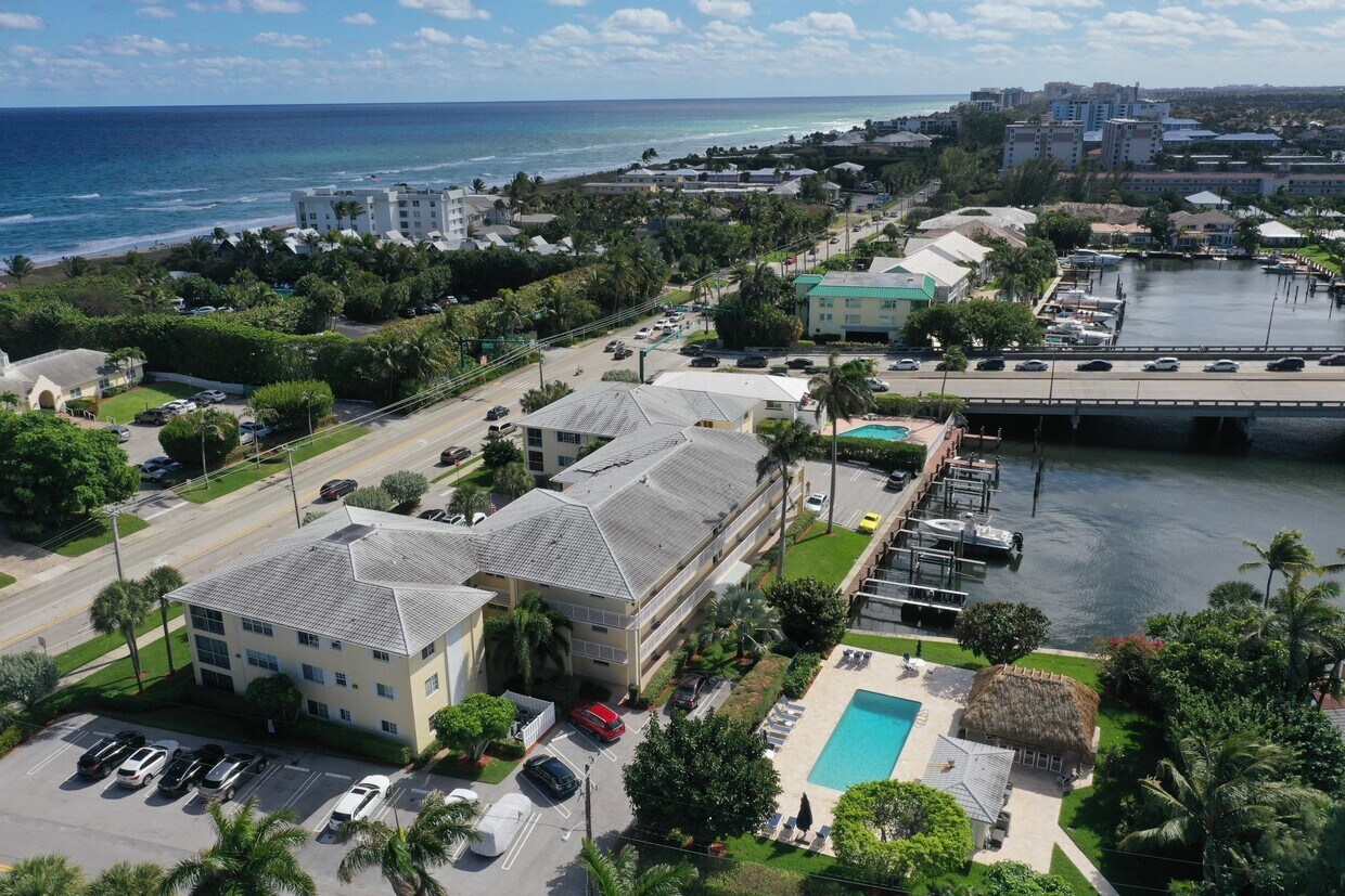 1700 S Ocean Blvd Unit 16, Delray Beach, FL 33483 Condo for Rent in