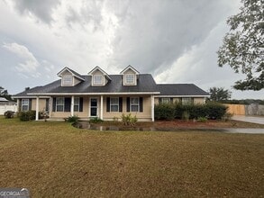 Building Photo - 8 Parish Loop