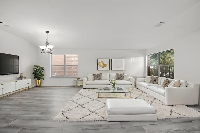 Foto del edificio - 1318 Hawks Nest Dr