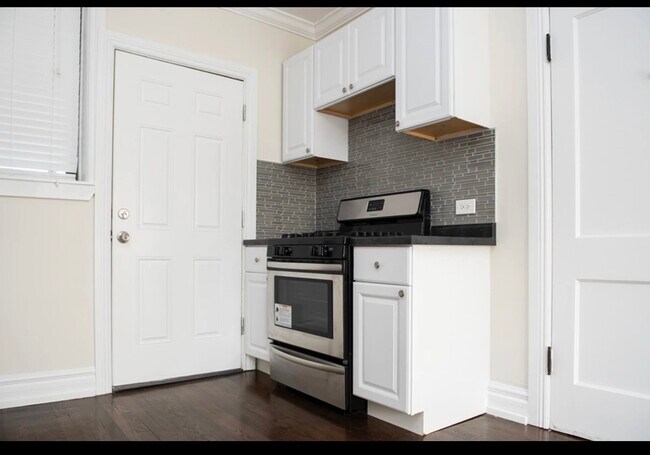 Foto del edificio - 1056 W Lill Ave