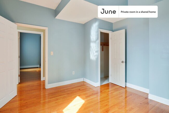 Foto del edificio - Room in Shared 4 bed/2 bath home in Allston