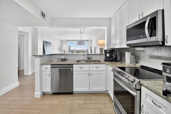 Foto del edificio - 3581 S Ocean Blvd