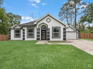 Building Photo - 14606 Half Cir