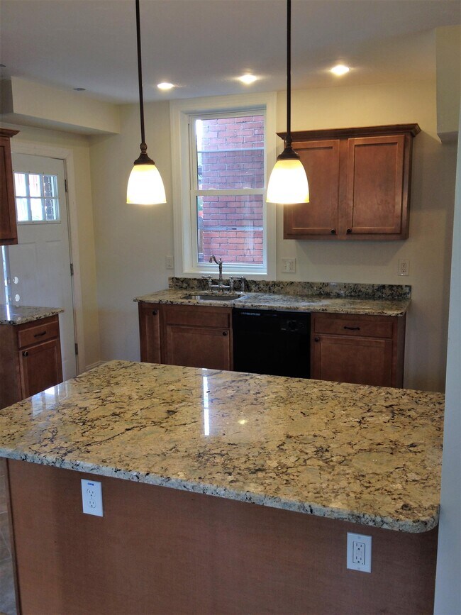 Foto del edificio - 4634 Carlton St