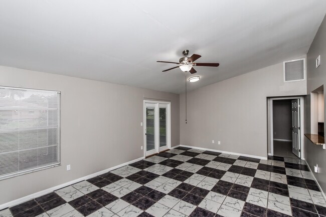 Foto del edificio - 1298 Wing Rd SW