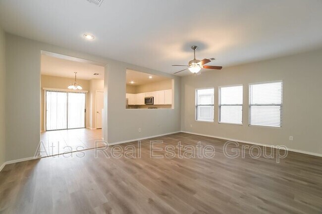 Building Photo - 805 N 111th Dr