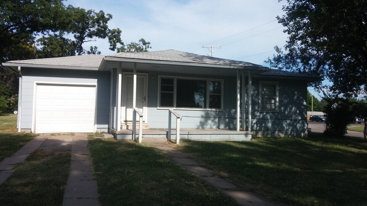 806 Reveille Ln, El Dorado, KS 67042 House Rental in El Dorado, KS