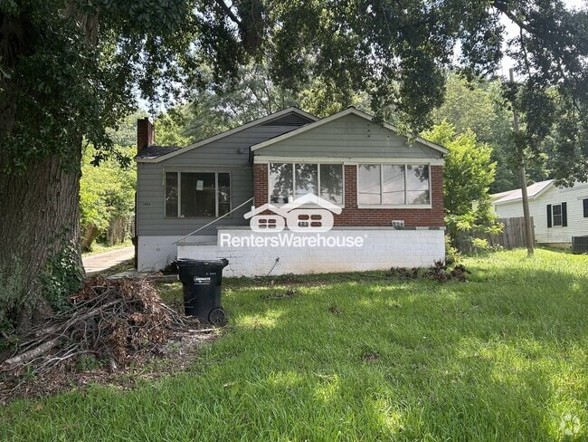 Building Photo - 1433 Cherry Ave