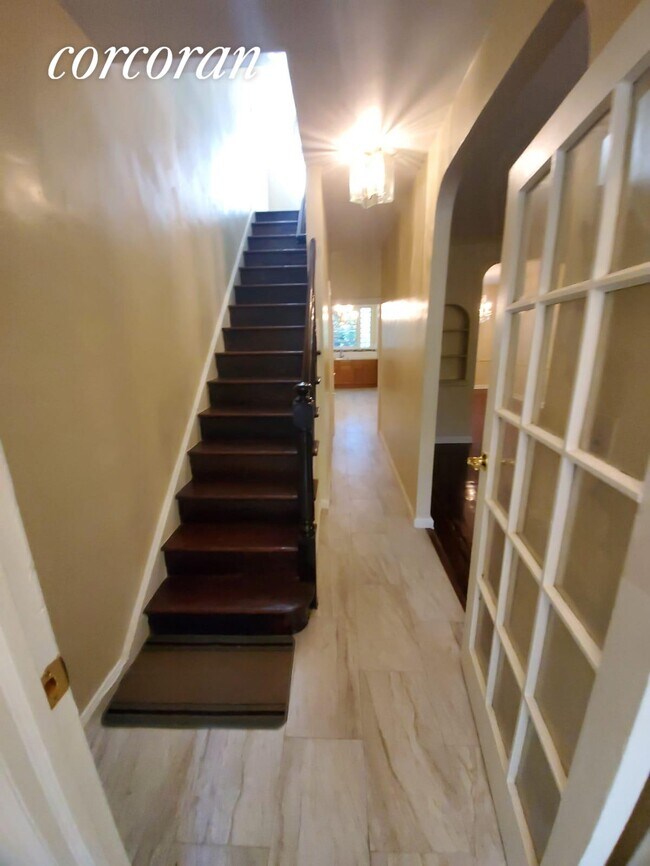 Foto del edificio - 10 E 91st St