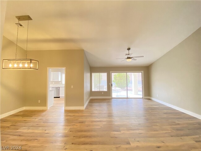 Building Photo - 3001 Hawksdale Dr