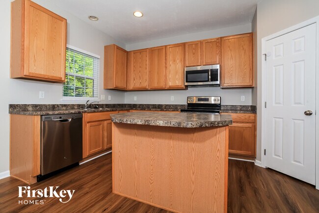 Foto del edificio - 5236 Man O War Dr