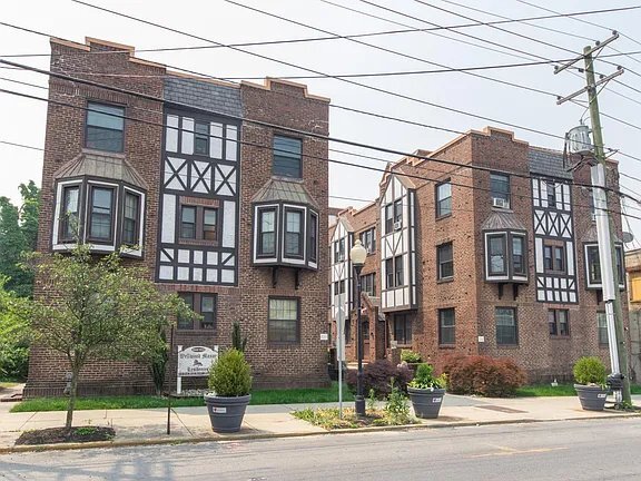 Photo - 606 W Maple Ave (Merchantville, NJ)