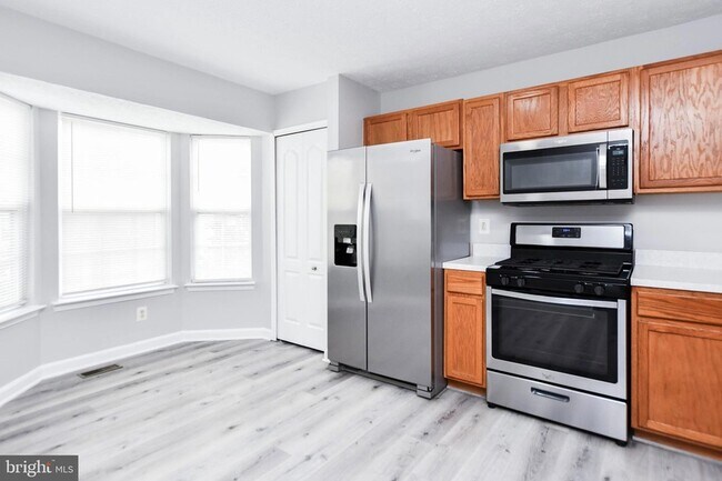 Foto del edificio - 9815 Berrywood Ct