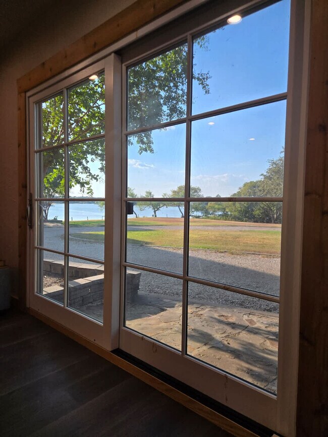 Building Photo - 1207 Shahan Prairie Rd