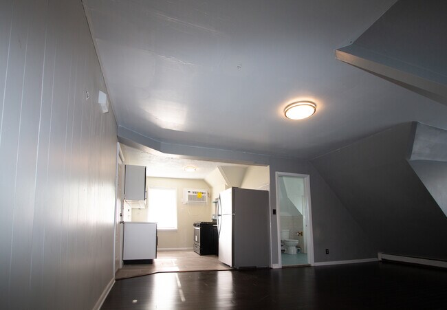 Building Photo - 26 E 32nd St