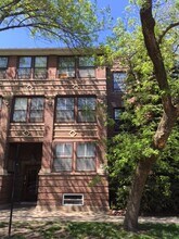 Building Photo - 2208 W Berteau Ave