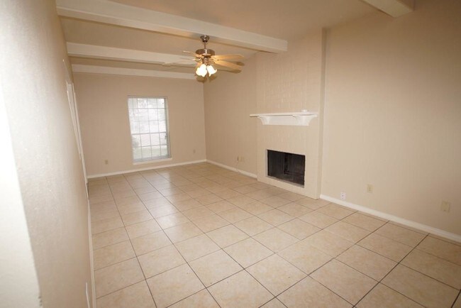 Building Photo - 8330 Beechnut St