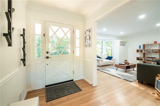 Building Photo - 7330 Hunters Branch Dr NE