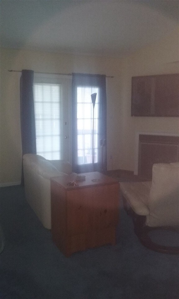 Foto del edificio - 537 E Jefferson St