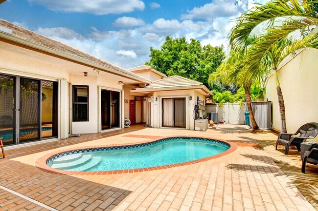 Building Photo - 212 Citrus Trl