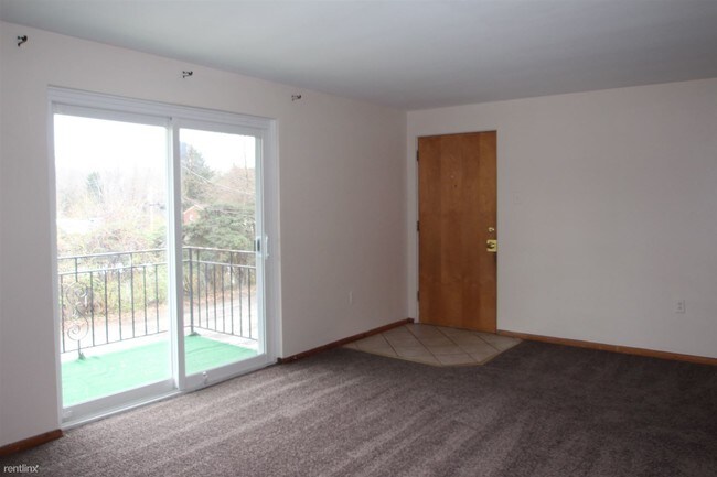 Foto del edificio - 2 br, 1 bath 4plex - Noll Avenue Apartments