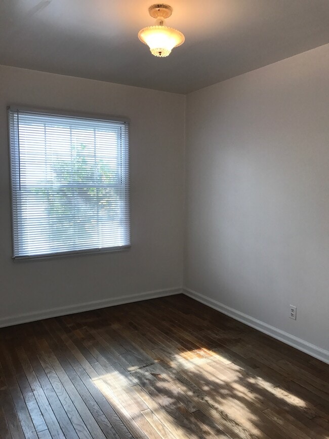 Bedroom - 976 E 500 S