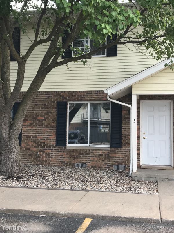 Primary Photo - 3 br, 1 bath Townhome - 1200 N. Hemlock Rd