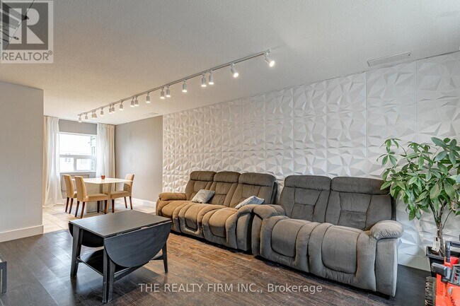 Photo du bâtiment - 271 Thames St N