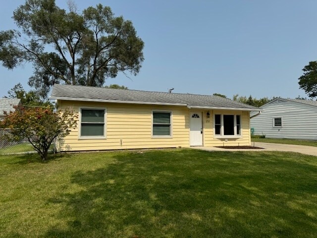 Building Photo - 251 Malibu Dr