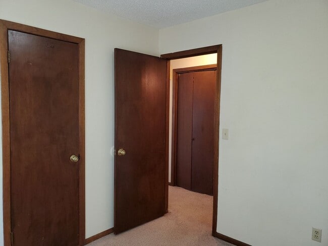 Building Photo - 2428 S Capri St