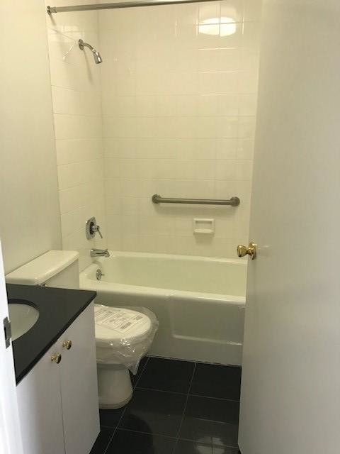 Building Photo - 521 East 72nd Street