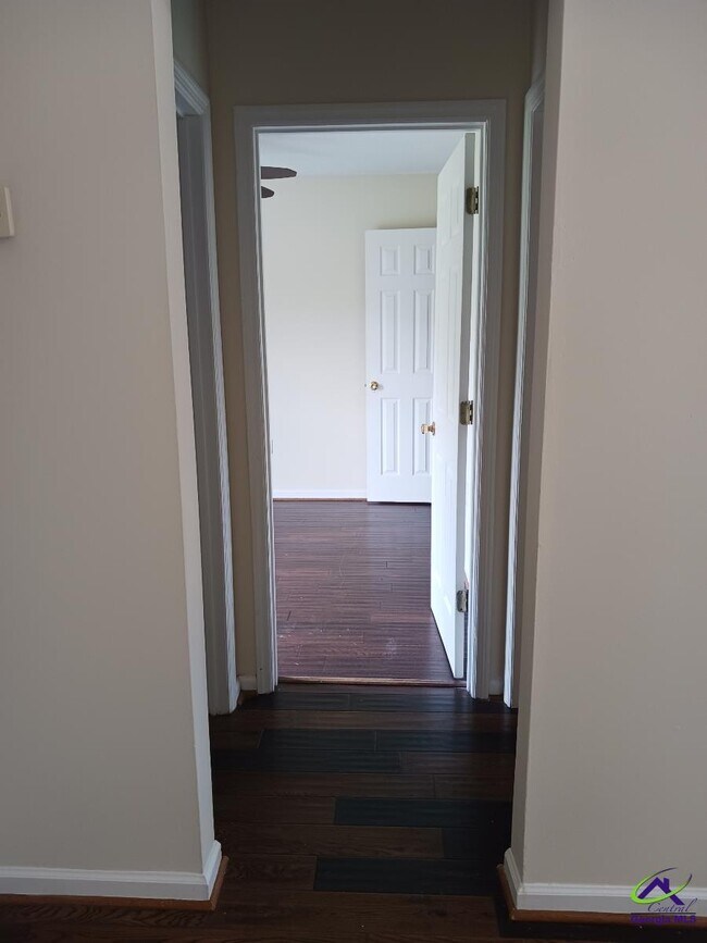 Foto del edificio - 732 Gateway Dr